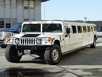 Hummer H1 limuzína